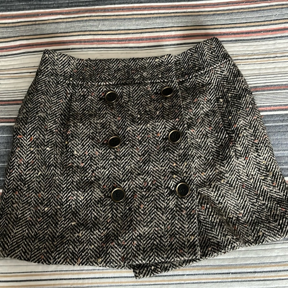 Sexy short Loft skirt